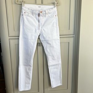 • HUDSON WHITE JEANS •